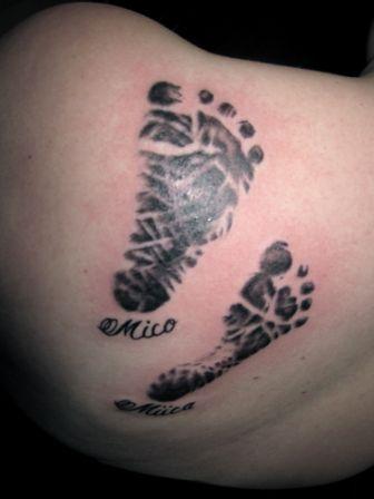 Barátság lábnyom Tattoo Designs