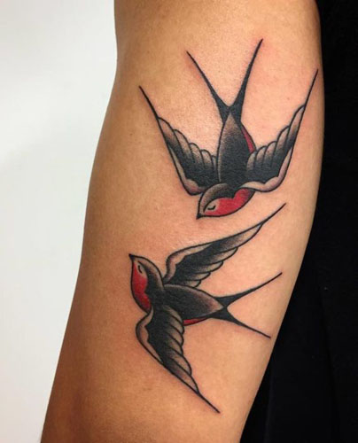 Sparrow Tattoos Betydning og designs 5