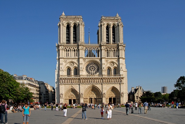 notre-dame-katedrális_francia-turista-helyek