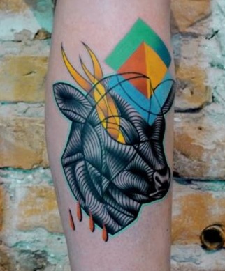 Absztrakt állati tetoválás