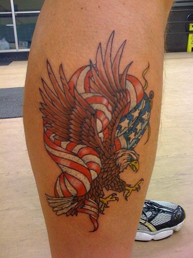 Unikt Eagle Flag Tattoo Design