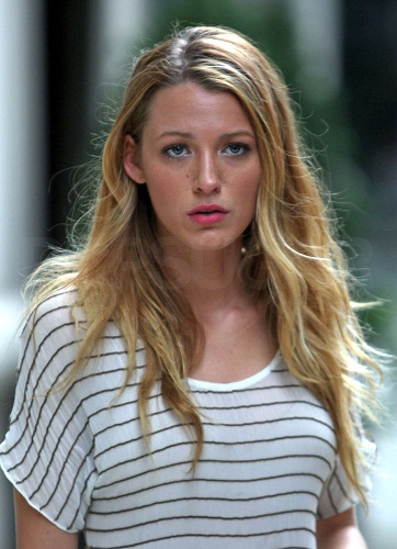 Blake Lively smink nélkül Szőke csábítás