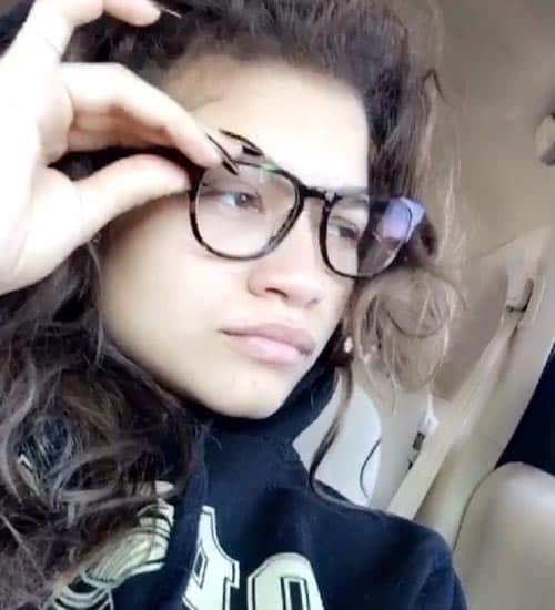 Zendaya smink nélkül 10