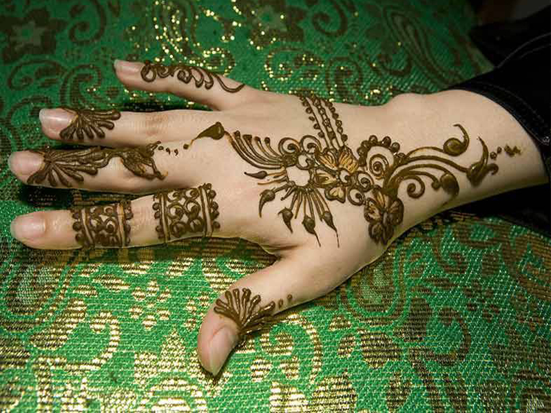 Let Mehndi -design med billeder