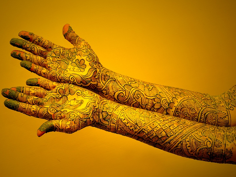 Fuld hånd Mehndi designs