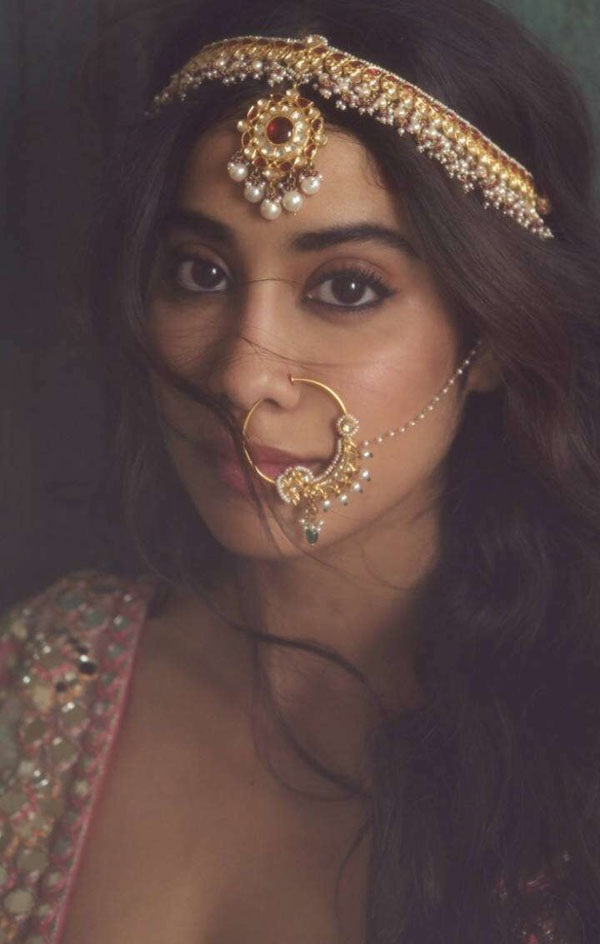 gyönyörű indiai színésznő