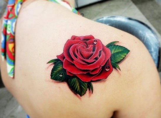 3D rød rose tatovering
