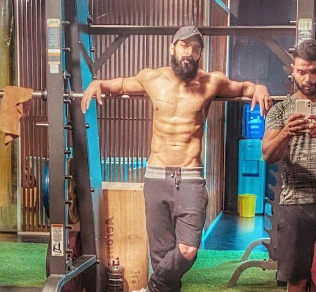 Naga Shaurya Six Pack