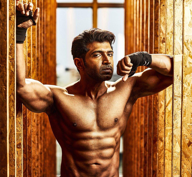 Arun Vijay 6 csomag