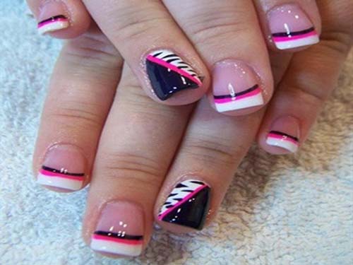 Hvid French Tip Nail Art med pink og sort kant