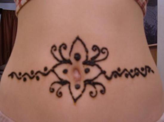 Spider Belly Mehndi Design