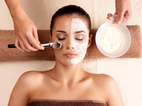 Sheasmør og E -vitamin i ansigtet til tør hud