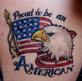 Amerikai zászló tetoválás
