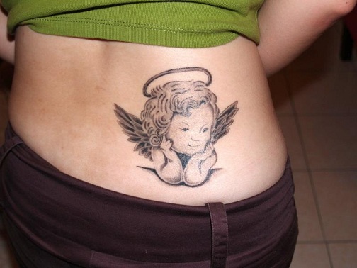 Kis Baby Cherub a derékon