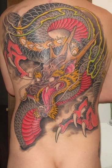 Kreativt asiatisk dragedesign