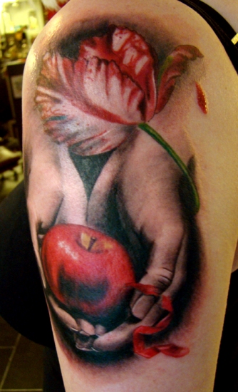 Skumringen æble tatovering