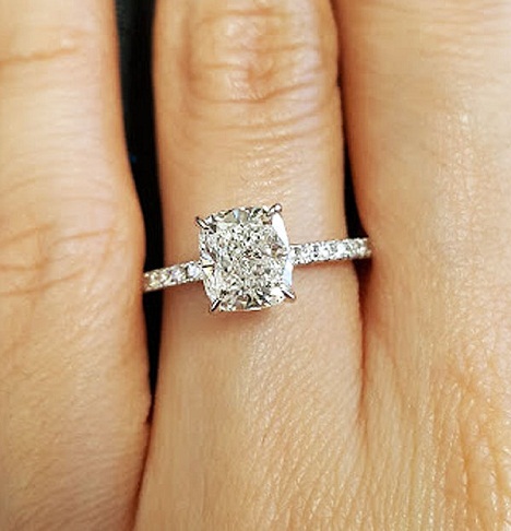 Cushion Cut Diamond Solitaire