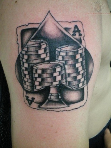 Askekort med Poker Chip Tattoo Design