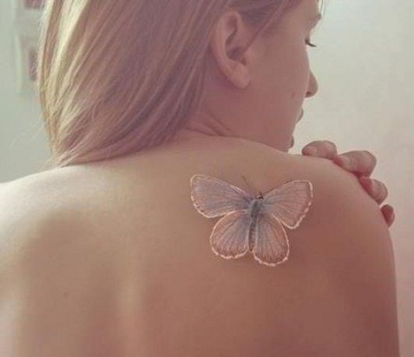 Rózsaszín arany tetoválás