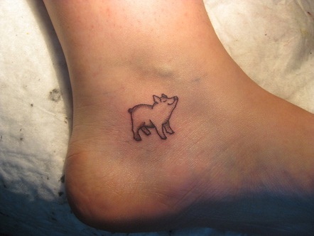 Sød lille gris tatovering