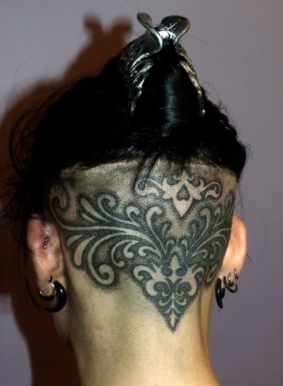 Kreativt hår tatoveringsdesign