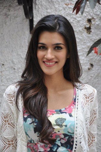 Kriti Sanon smink nélkül 9