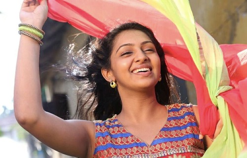 Lakshmi Menon Uden Makeup 9