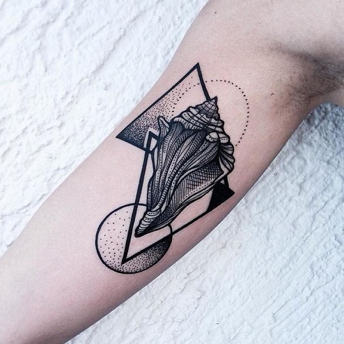 Geometriske himmelske tatoveringer