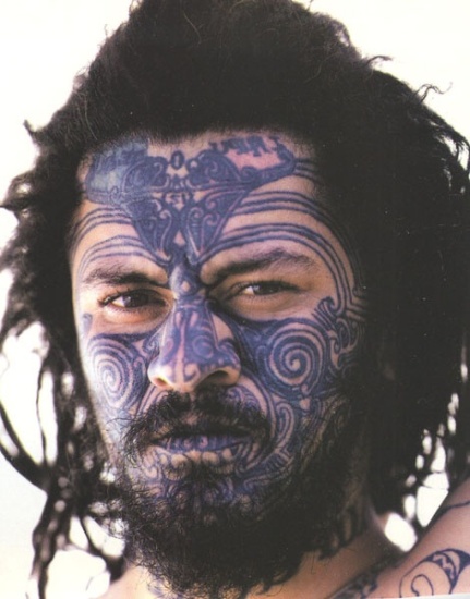 Maori stílusú maszk tetoválás tervezés