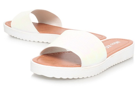 Flat Sandal Design til både mænd og kvinder