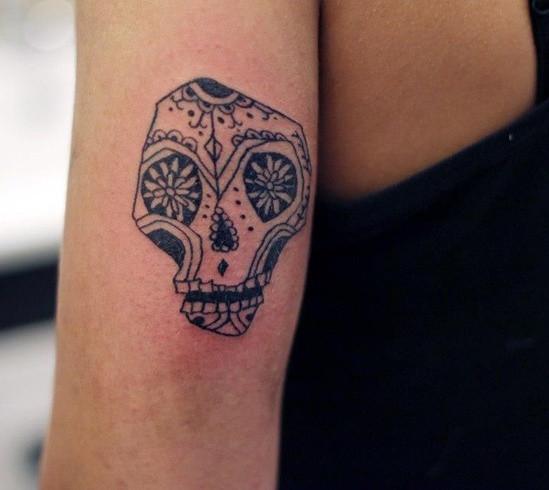 Aszimmetrikus koponya mexikói tetoválás