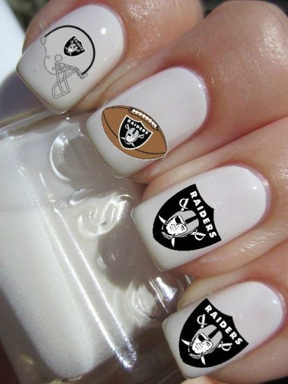 Trendy negletatoveringsdesign