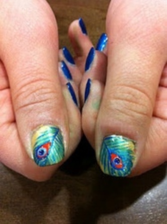 Smukke Peacock Nail Art Designs