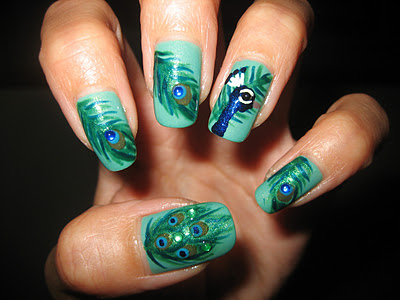 Smukke Peacock Nail Art Designs 3