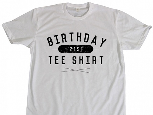 Tilpasset T -shirt til fødselsdagsdreng