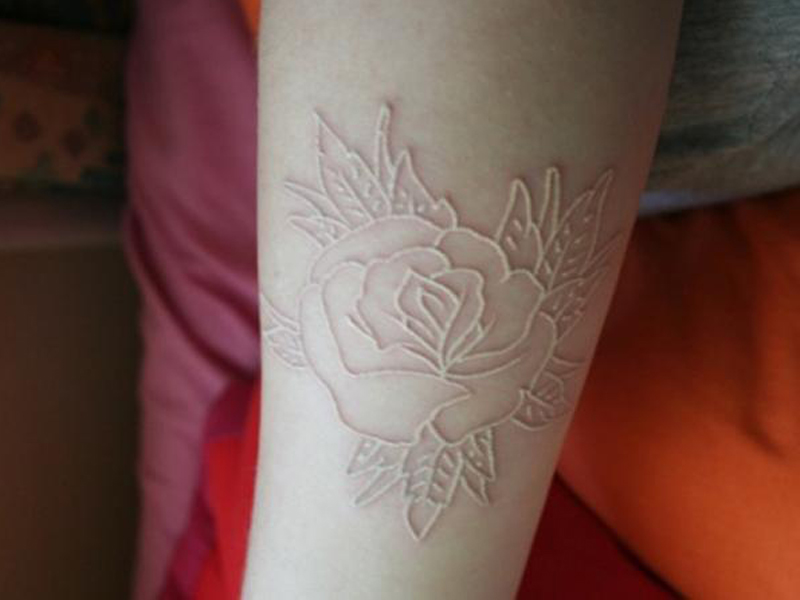 Fænomenale hvide tatoveringsdesigner