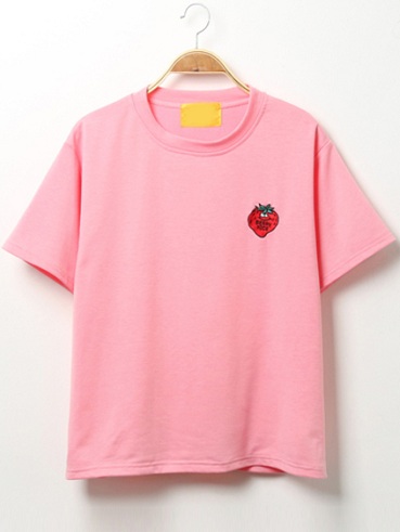 Kreative lyserøde T-shirts til kvinder