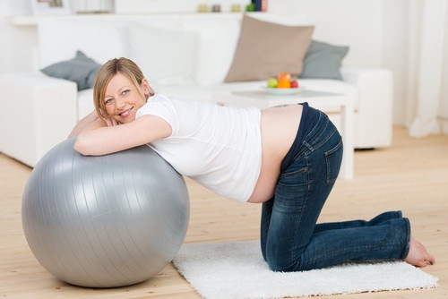 Nyújtó gyakorlatok terhes nőknek 5