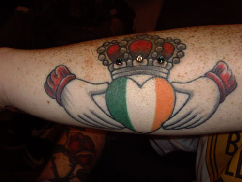 Irsk flag Claddagh tatoveringsdesign