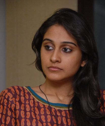 Regina Cassandra smink nélkül 3