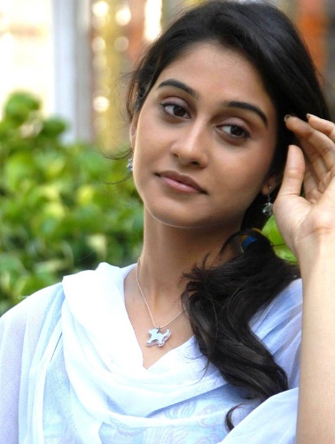 Regina Cassandra smink nélkül 6
