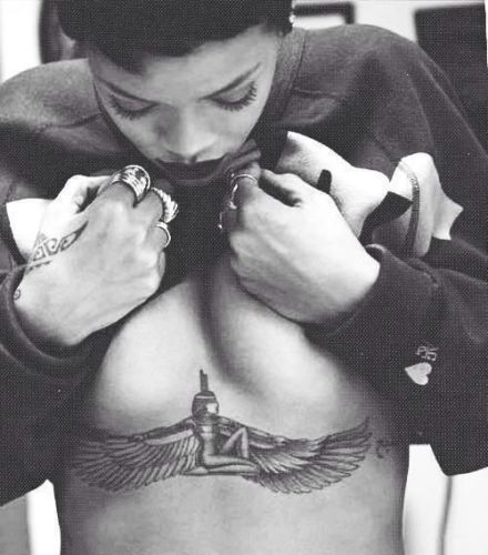 Egyptisk mønster Rihanna Tattoo Design