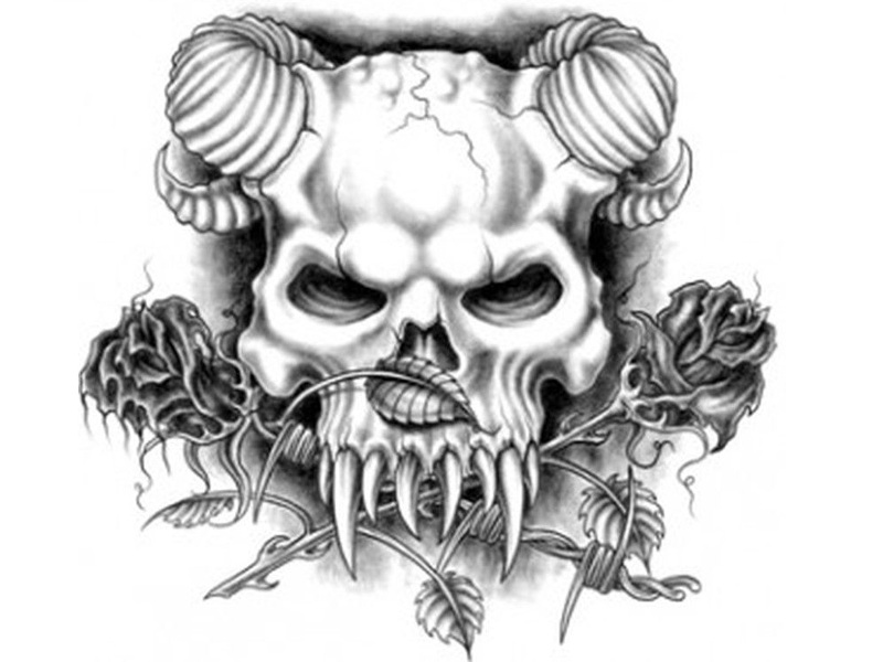 Skræmmende dæmon tatoveringsdesign til mænd