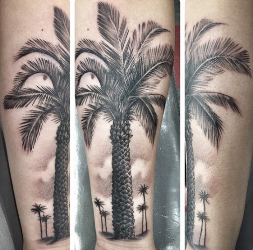 Reális pálmafa tetoválás