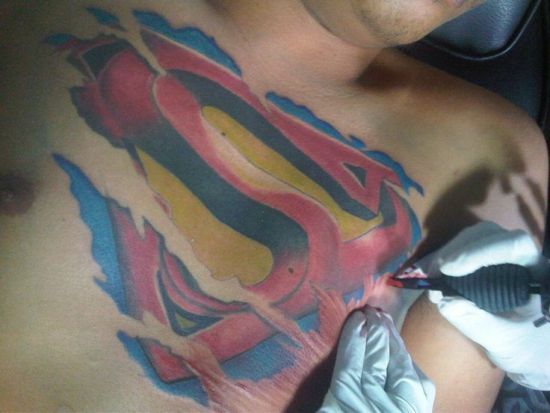 Elbűvölő Superman Tattoo Design