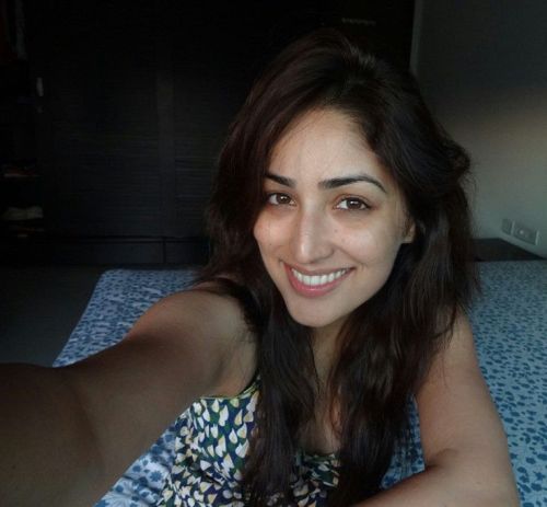 Yami Gautam smink nélkül 6