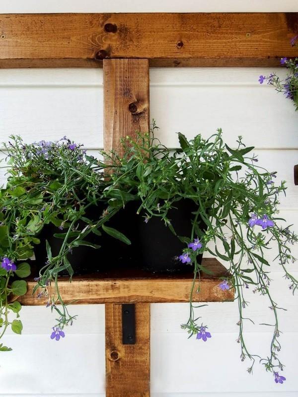 pot-on-a-wood-base-diy-planter