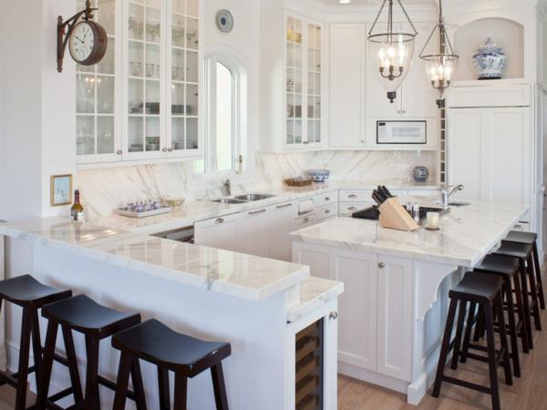 Kalustettu perinteinen valkoinen marmori kiiltävä keittiö Moderni valkoinen keittiö