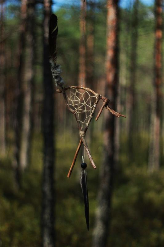 näpertele unelma sieppaajat luonnonmateriaalien kolmio