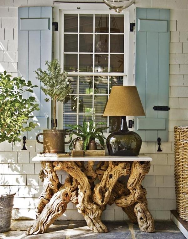 driftwood -sohvapöytä rakentaa verannan
